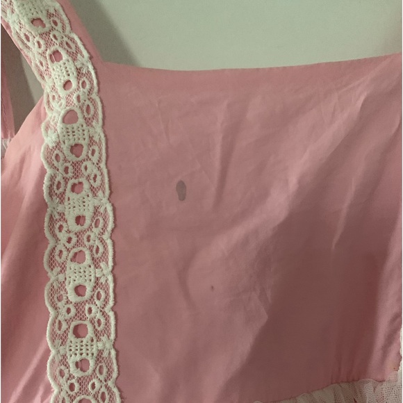 Royal Roe boutique dress. Small stain on front, noted in picture - Picture 2 of 3